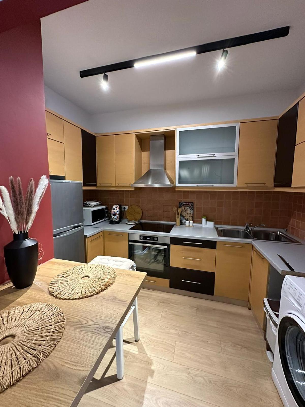 Urban Charm Studio With Balcony Τίρανα Εξωτερικό φωτογραφία